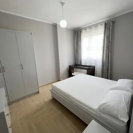 Radhima Apartment Vlore