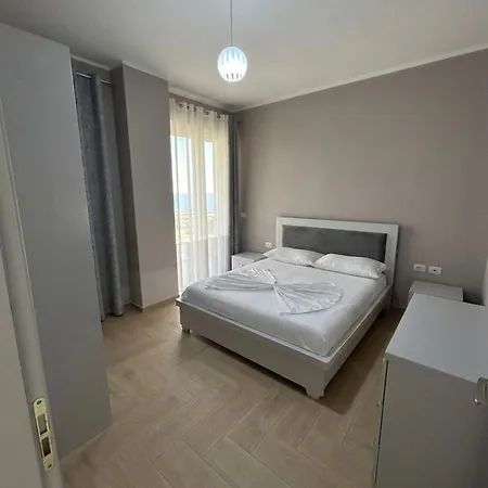 Radhima Apartment *