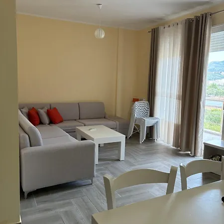Radhima Apartman *